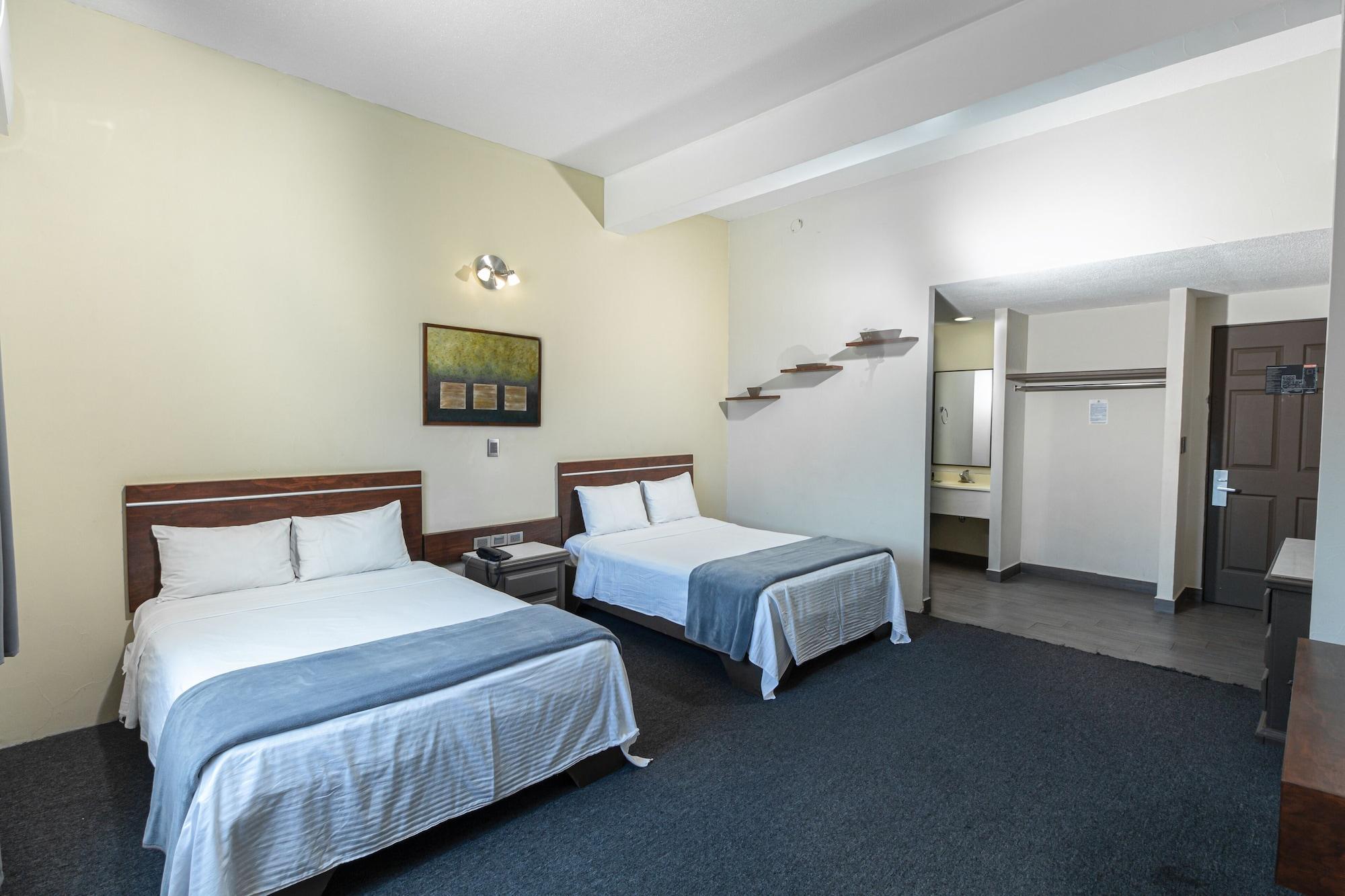 Plaza Del Arco - Hotel