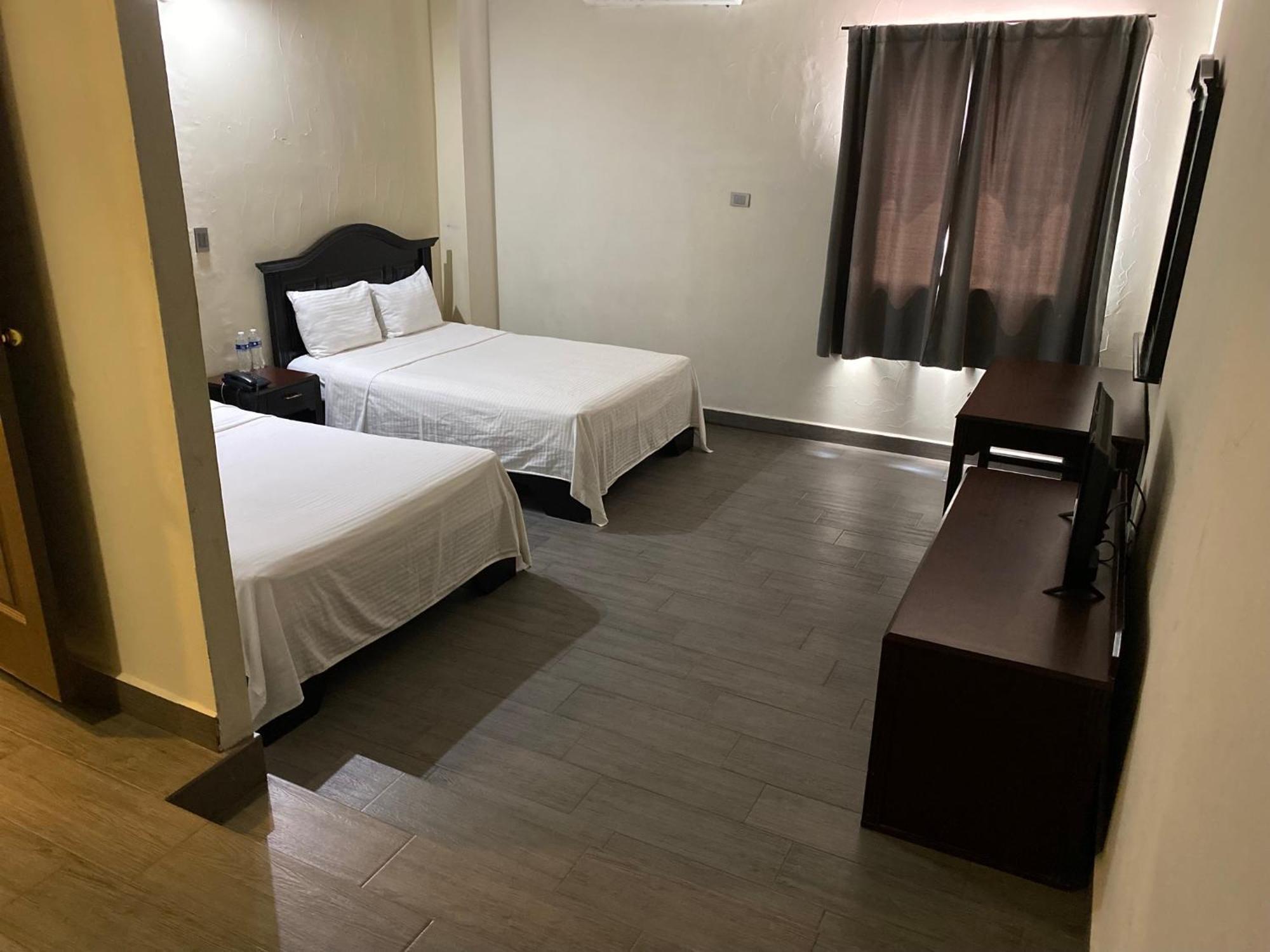 Plaza Del Arco - 3* Monterrey
