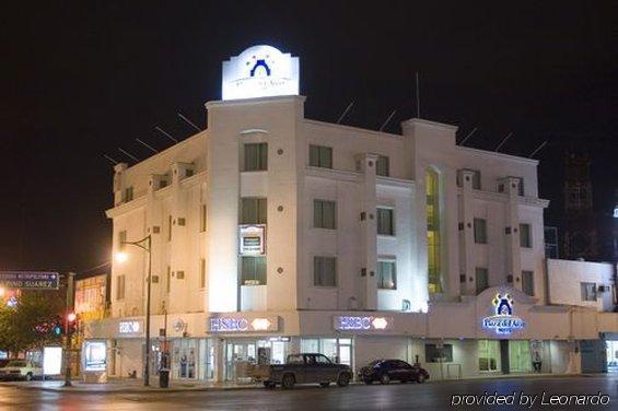 Plaza Del Arco -